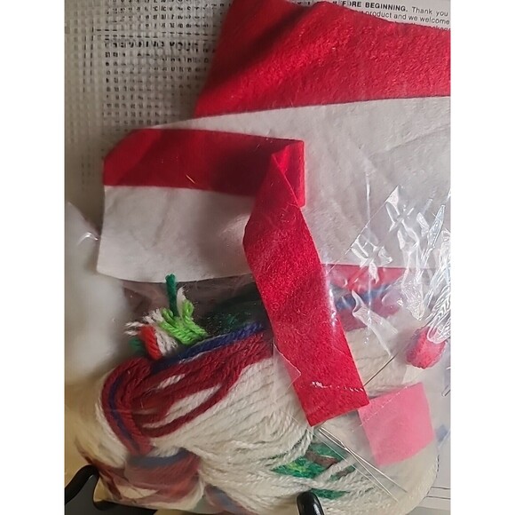 NEW Vintage Dimensions Needlepoint kit #9021 noel santa puffie Crewel Christmas - Picture 5 of 6